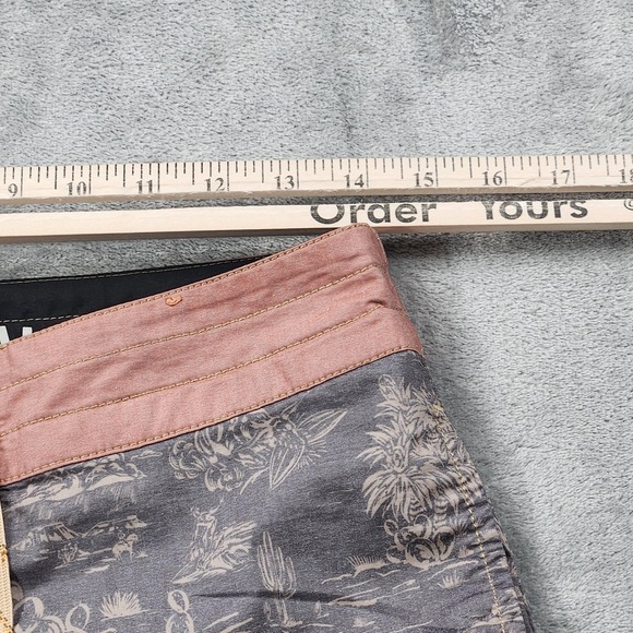 Howler Brothers Board Shorts Mens 30 Hybrid Swim Trunks BROS Patch Outdoor Surf - Picture 9 of 12